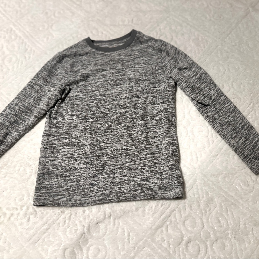 Boys size M (8-10), long sleeve shirt. Cat and Jack brand.